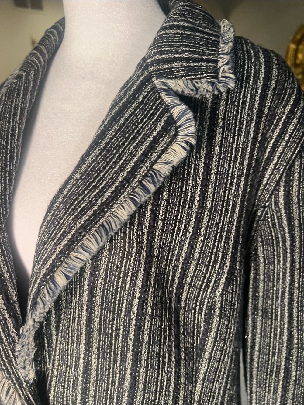 Vintage Chico’s Tweed Blazer Size 3 Fringe Jeweled Button XL Jacket - Picture 5 of 9